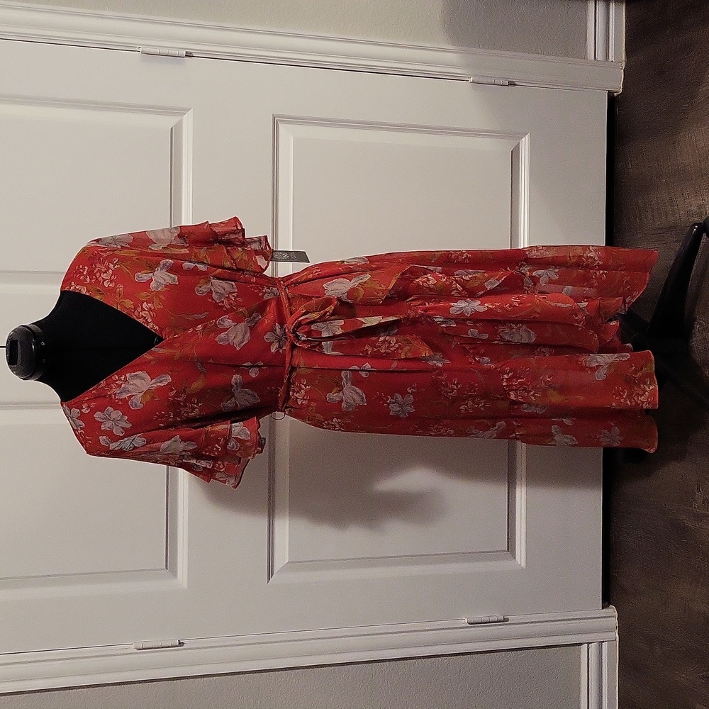 Vince Camuo NWT Oasis Bloom Dress, Sz. 12